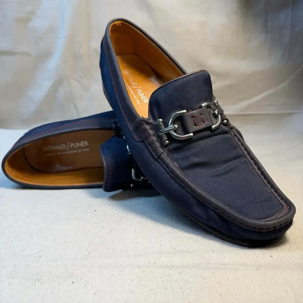 Donald Pliner navy blue